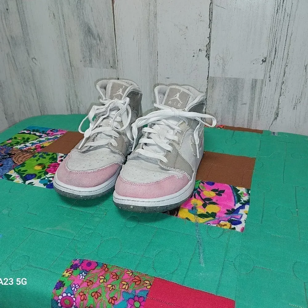 Nike Air Jordan 1 Mid SE Padtel Grind Size 5.5Y DJ0338-100